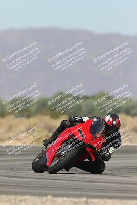 media/Oct-13-2025-Moto Forza (Mon) [[a66d839500]]/2-A Group/Session 3 (Turn 16)/